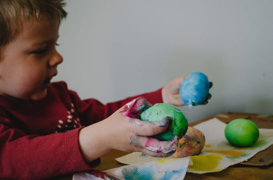 Easter activities with kids - color Easter eggs Easter activities with kids - color Easter eggs